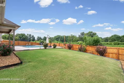 Exterior - 657 N Doe Creek Trl, Hernando, MS 38632 photo 6 of 9