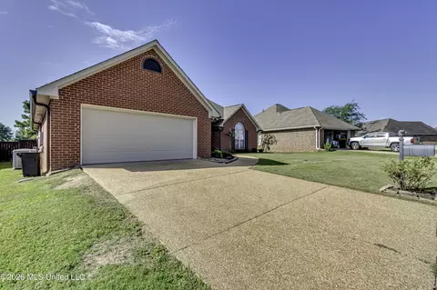 Exterior - 504 Wildberry Dr, Pearl, MS 39208 photo 4 of 14