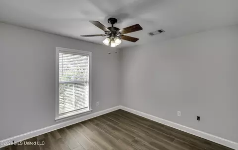 Bedroom - 504 Wildberry Dr, Pearl, MS 39208 photo 3 of 4