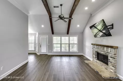 Living - 504 Wildberry Dr, Pearl, MS 39208 photo 3 of 3