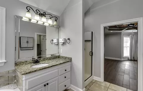 Bath - 504 Wildberry Dr, Pearl, MS 39208 photo 3 of 6