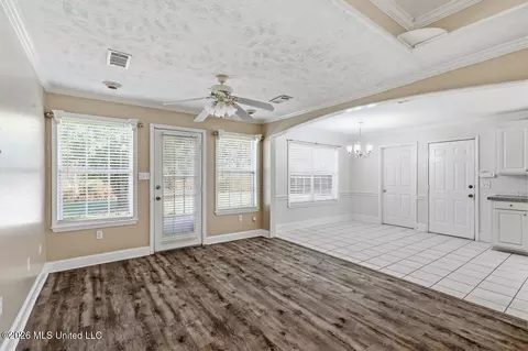 Living - 3110 Tynes Dr, Byram, MS 39272 photo 4 of 5