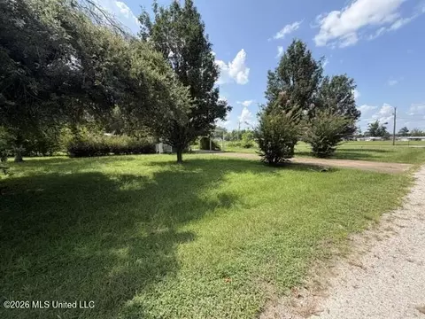 156 Phil Ln, Sardis, MS 38666 photo 2