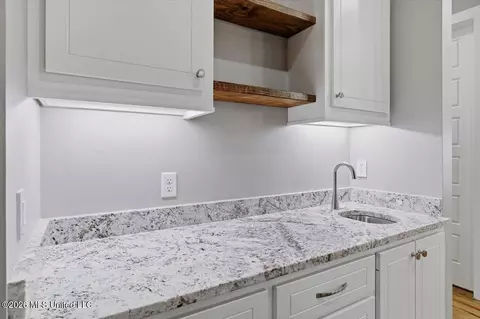 Kitchen - 445 Brazos Dr, Brandon, MS 39047 photo 1 of 3
