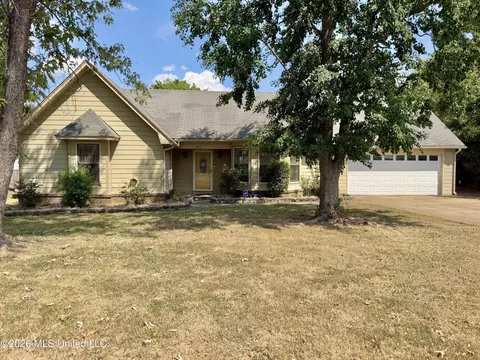 662 Eaglewood Dr, Southaven, MS 38671