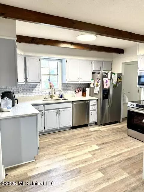 Kitchen - 55 Lakeside Rd, Pope, MS 38658 photo 3 of 3