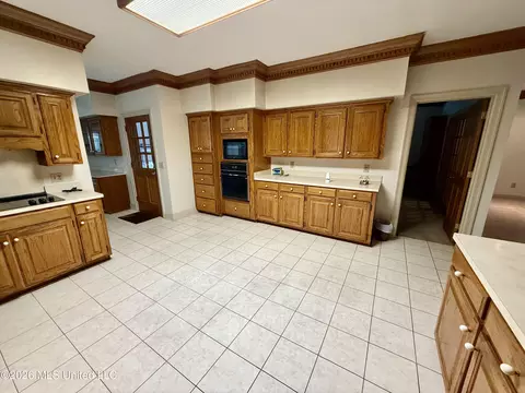 Kitchen - 297 Old Magee Rd, Magee, MS 39111 photo 3 of 4