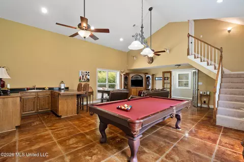 Entry Way - 1189 Kenna Rd, Summit, MS 39666 photo 7 of 8