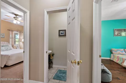Entry Way - 1189 Kenna Rd, Summit, MS 39666 photo 4 of 8