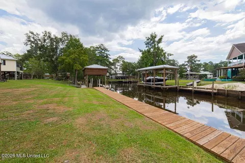 Exterior - 6085 Apache Dr, Kiln, MS 39556 photo 3 of 3