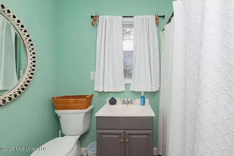 Bath - 6085 Apache Dr, Kiln, MS 39556 photo 1 of 1