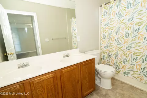 Bath - 18035 Allen Rd, Long Beach, MS 39560 photo 1 of 1