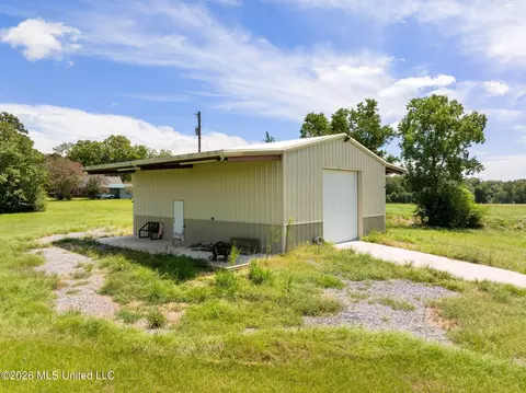 32 Kenna Rd, Summit, MS 39666 photo 5