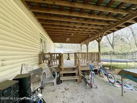 Exterior - 305 Albert St, Brookhaven, MS 39601 photo 1 of 1