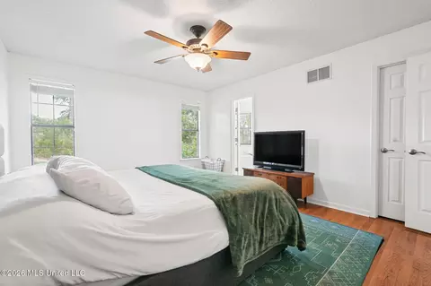Bedroom - 4370 Bienville Rd, Nesbit, MS 38651 photo 2 of 6