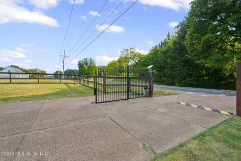 Other - 4578 Mccracken Rd, Hernando, MS 38632 photo 2 of 20