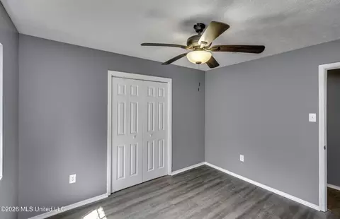 Bedroom - 122 Hull Dr, Magee, MS 39111 photo 5 of 6