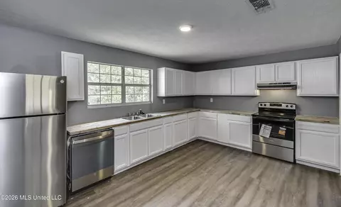 Other - 122 Hull Dr, Magee, MS 39111 photo 2 of 16