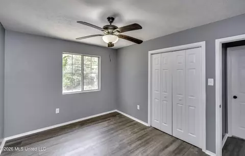 Bedroom - 122 Hull Dr, Magee, MS 39111 photo 4 of 6