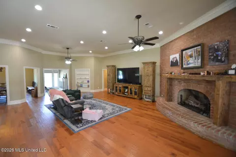 Living - 135 Cidero Rd, Raymond, MS 39154 photo 2 of 3