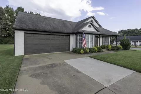 10650 Stephenson Ln, Olive Branch, MS 38654