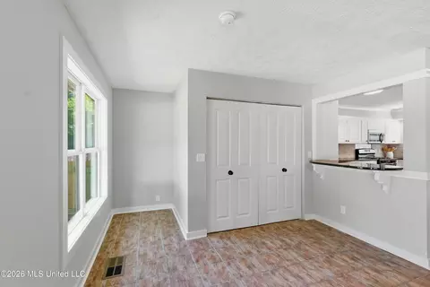 Other - 728 Colonial Cir, Jackson, MS 39211 photo 5 of 10