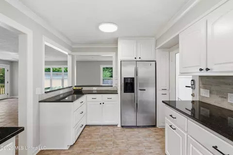 Other - 728 Colonial Cir, Jackson, MS 39211 photo 4 of 10