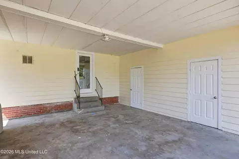 Other - 728 Colonial Cir, Jackson, MS 39211 photo 2 of 10