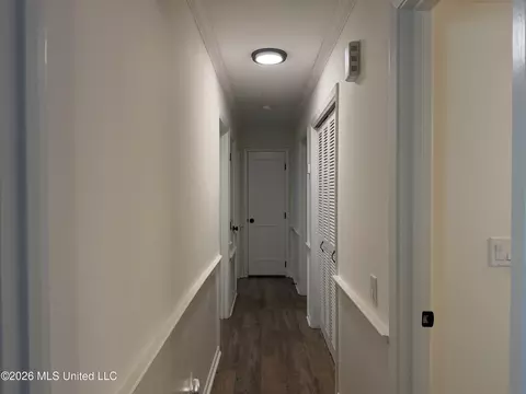 Entry Way - 33 Pebble Hill Dr, Brandon, MS 39042 photo 2 of 6
