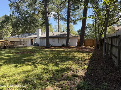 Exterior - 33 Pebble Hill Dr, Brandon, MS 39042 photo 12 of 16