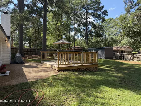 Exterior - 33 Pebble Hill Dr, Brandon, MS 39042 photo 8 of 16
