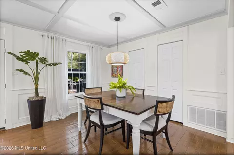Dining - 1560 E Second St, Pass Christian, MS 39571 photo 1 of 1