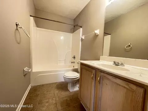 7472 Creekside Dr, Olive Branch, MS 38654 photo 8