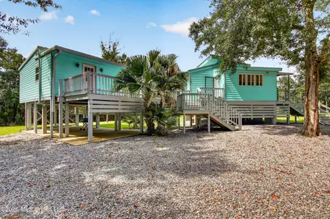 5133 Herron St, Bay Saint Louis, MS 39520