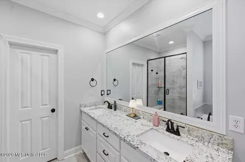 Bath - 120 Hampton Trl, Madison, MS 39110 photo 1 of 5