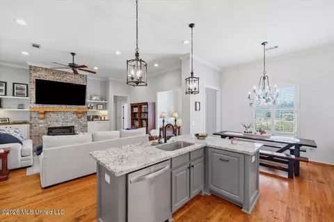 Kitchen - 120 Hampton Trl, Madison, MS 39110 photo 3 of 5