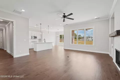 Living - 2275 Livingston Way, Hernando, MS 38632 photo 1 of 4