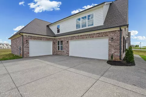 Exterior - 2275 Livingston Way, Hernando, MS 38632 photo 3 of 7
