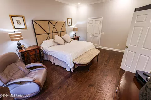Bedroom - 282 Lighthouse Ln, Brandon, MS 39047 photo 1 of 9