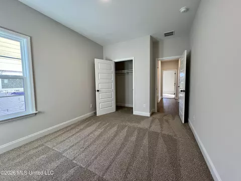 Bedroom - 2144 Scott Meadows Ln, Hernando, MS 38632 photo 2 of 7