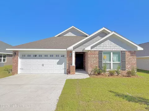 14180 Hartland Dr, Gulfport, MS 39503