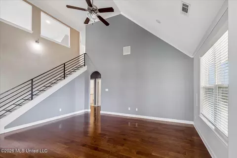 Living - 13415 N Fields Ln, Olive Branch, MS 38654 photo 4 of 6