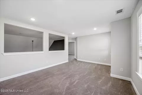 Living - 13415 N Fields Ln, Olive Branch, MS 38654 photo 6 of 6