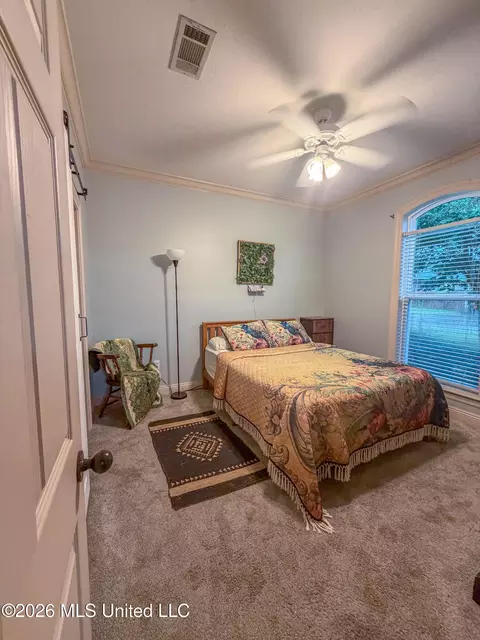 Bedroom - 137 Vineyard Blvd, Brandon, MS 39047 photo 5 of 8