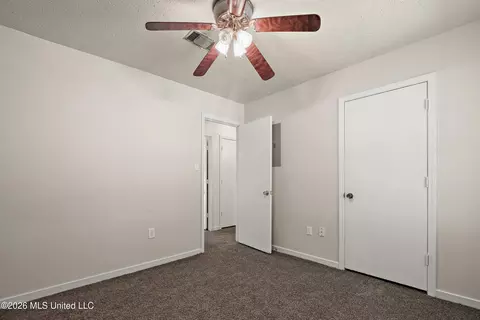 Bedroom - 173 Thousand Oaks Cir, Jackson, MS 39212 photo 2 of 3
