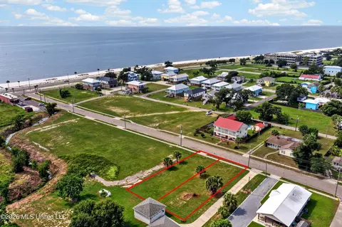 606 Camp Ave, Gulfport, MS 39501