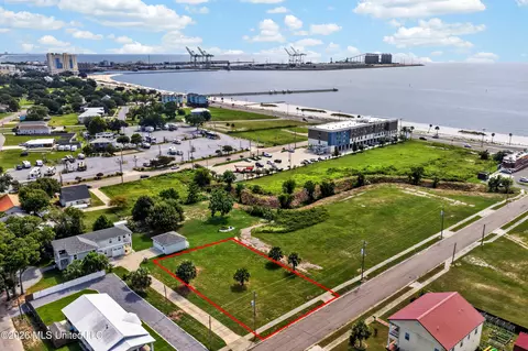 606 Camp Ave, Gulfport, MS 39501