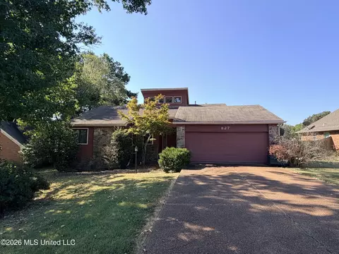 827 Tall Pine Cv, Southaven, MS 38671