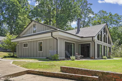 Exterior - 11360 1st Cypress Cv, Hernando, MS 38632 photo 2 of 14