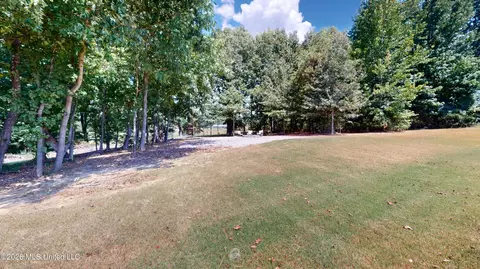 Exterior - 856 E Woodford Cv, Hernando, MS 38632 photo 8 of 8